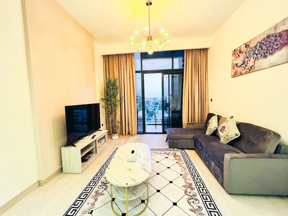 Дубай: Cosmos Living MBR City 9 min Burj Khalif