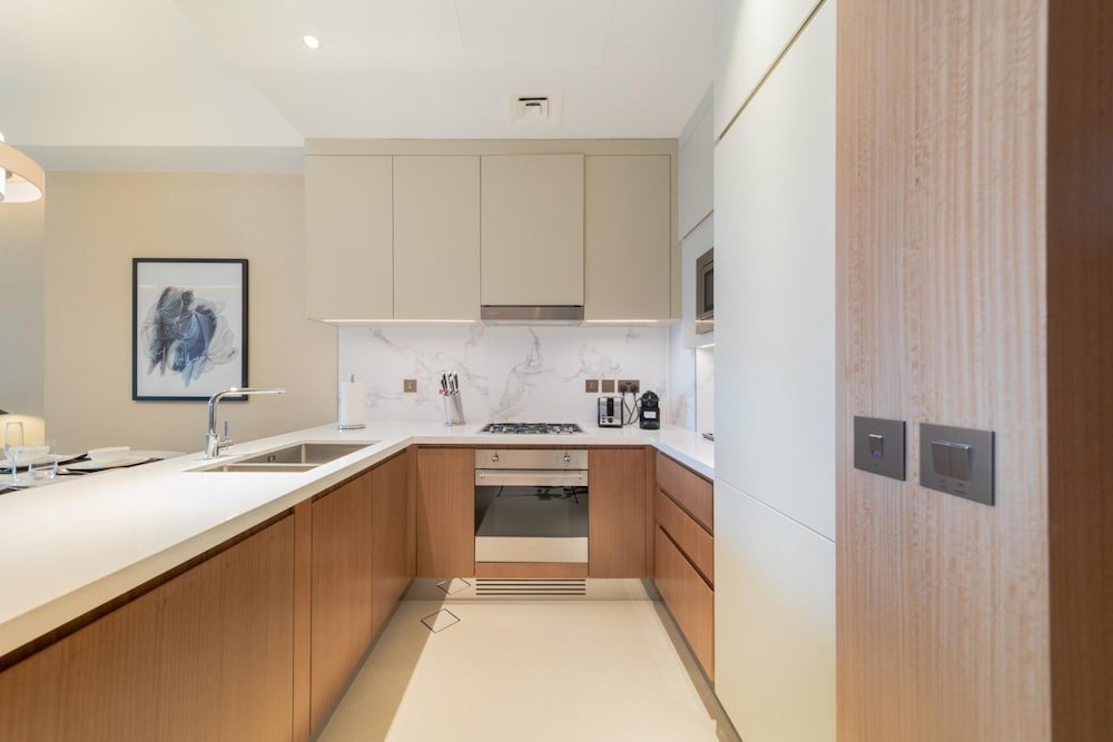 Дубай: DXB - Address Residences Dubai Opera - 3303 - DT