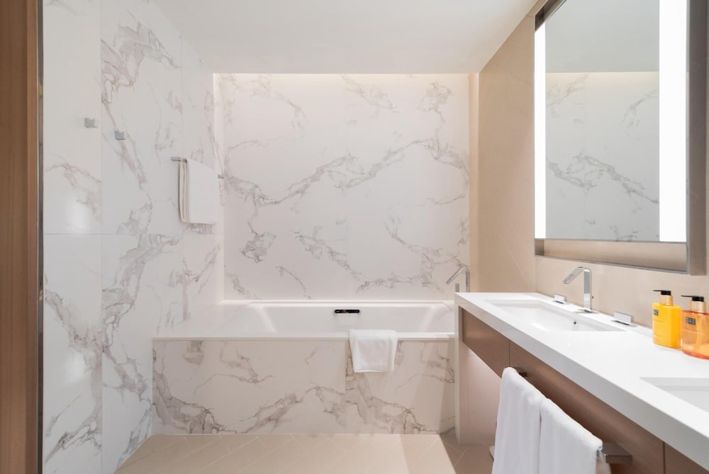 Дубай: DXB - Address Residences Dubai Opera - 3303 - DT
