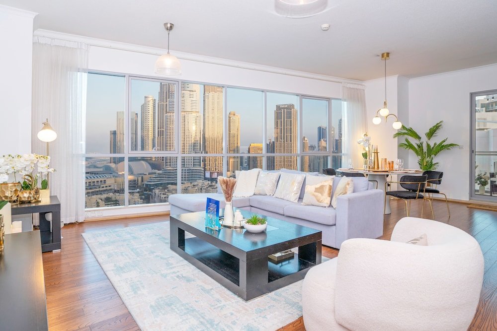 Дубай: HomesGetaway-The Residences 3BR Downtown