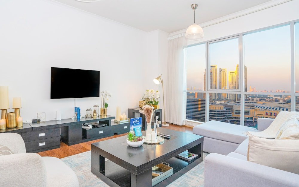 Дубай: HomesGetaway-The Residences 3BR Downtown