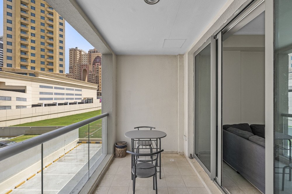 Дубай: Pure Living - Cozy Apartment With Balcony In Silicon Oasis