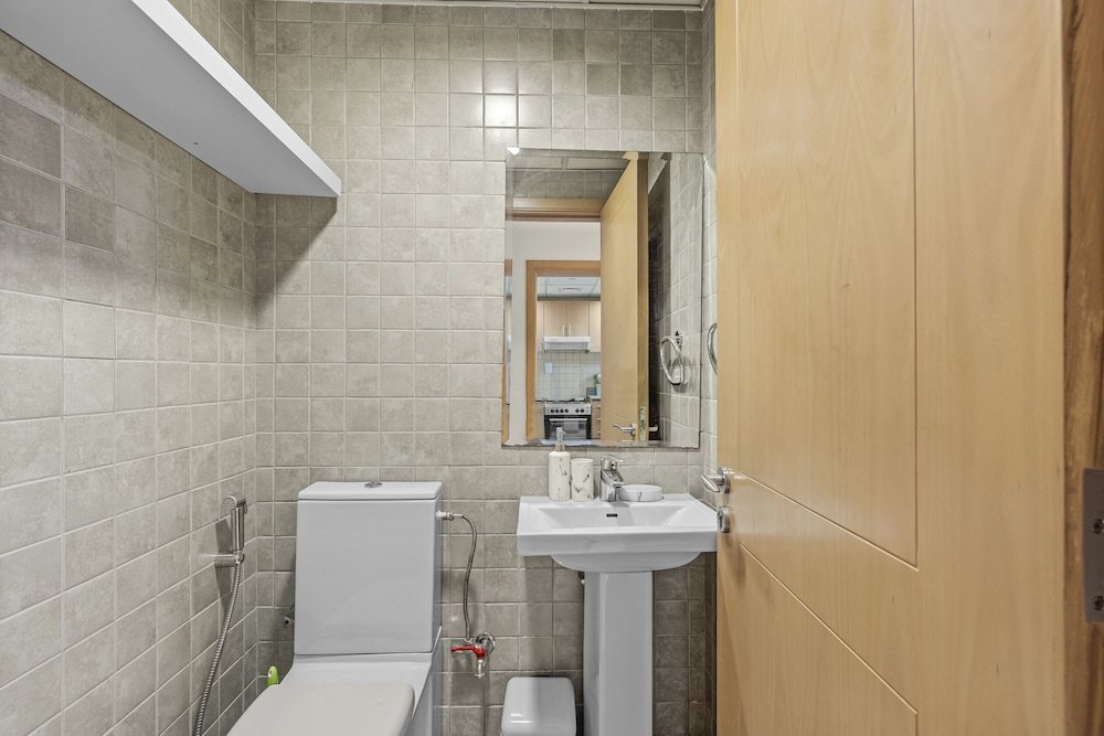 Дубай: Pure Living - Cozy Apartment With Balcony In Silicon Oasis