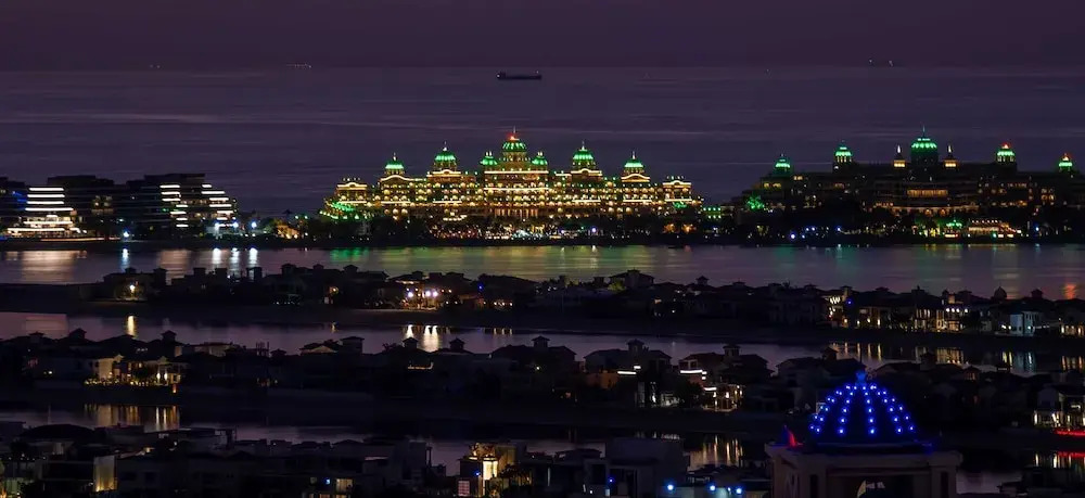 Дубай: Lux Iconic Views At Palm Tower Suite 7