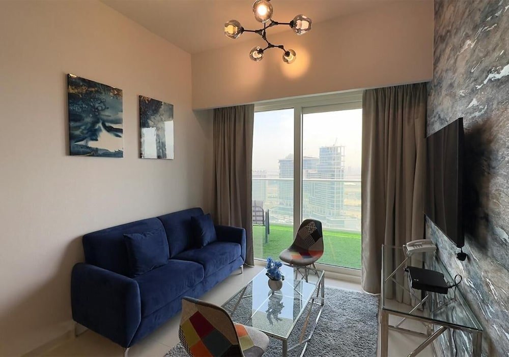 Дубай: Mh- Lovely 1 Bhk Burj Khalifa View Ref- 26017