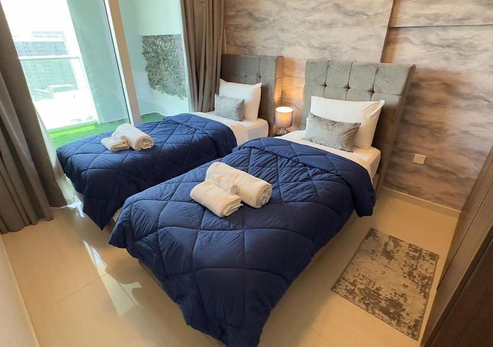 Дубай: Mh- Lovely 1 Bhk Burj Khalifa View Ref- 26017