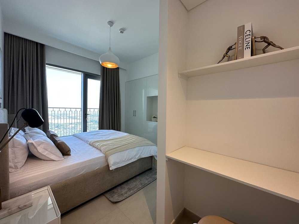Дубай: HomesGetaway -  2BR in Downtown Views II
