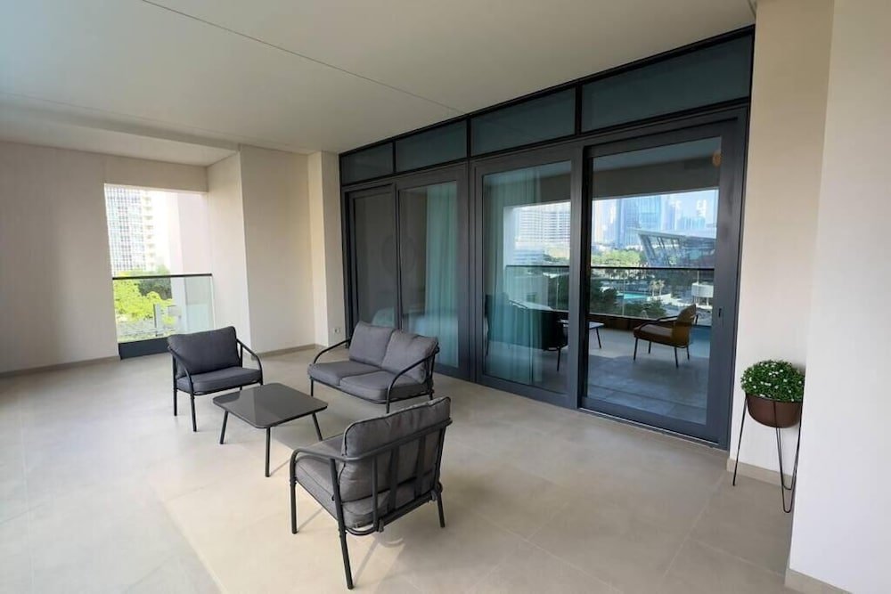 Дубай: Mh - Stylish 2-bedroom Residence Ref 4100