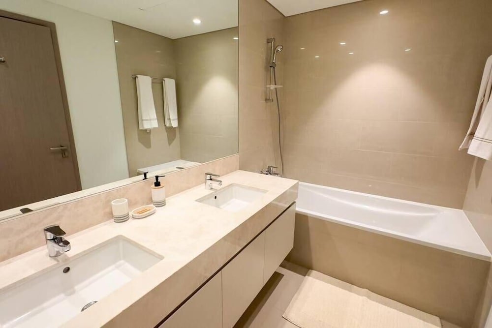 Дубай: Mh - Stylish 2-bedroom Residence Ref 4100