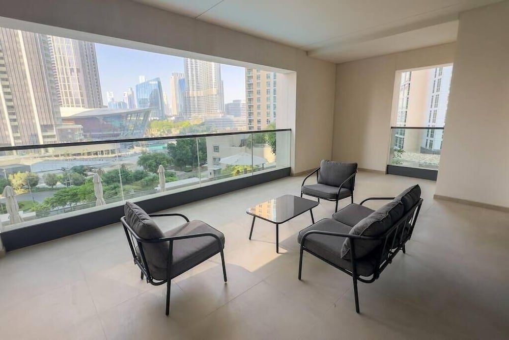 Дубай: Mh - Stylish 2-bedroom Residence Ref 4100