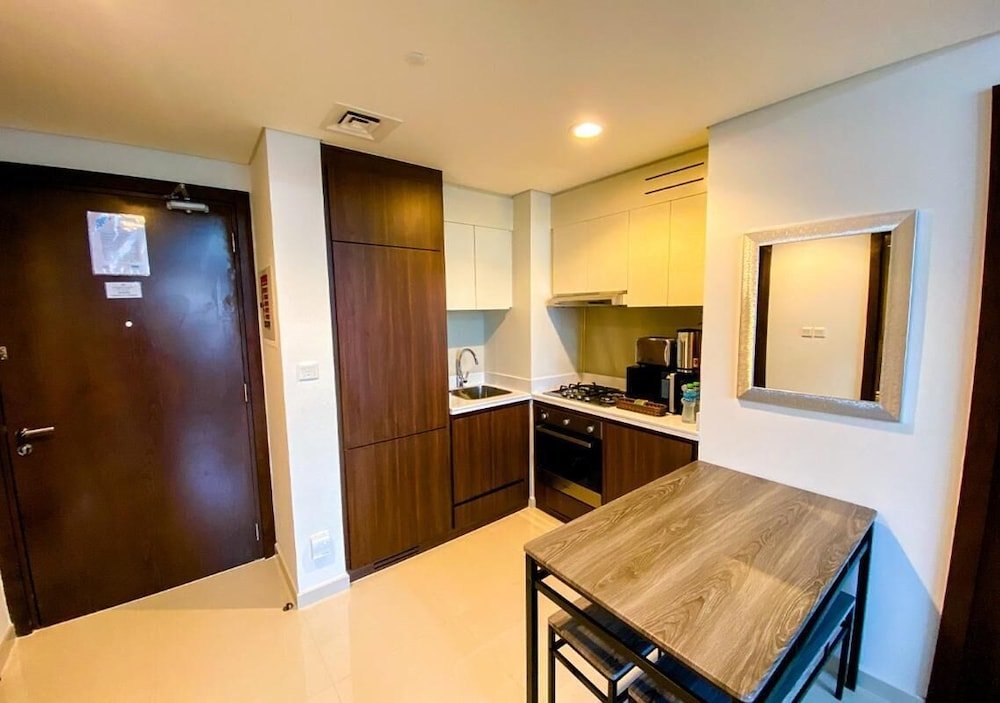 Дубай: Mh- Fully Furnished 2 Bhk Vera Residence Ref 24021