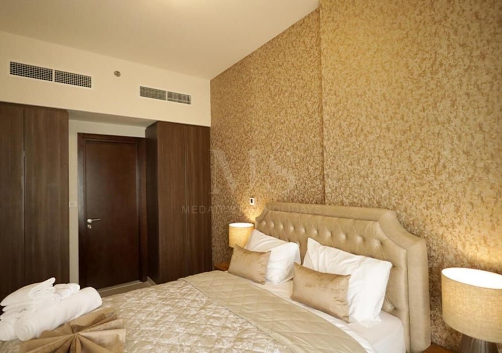 Дубай: Mh- Modern 2 Bhk Burj Khalifa View Ref 10021