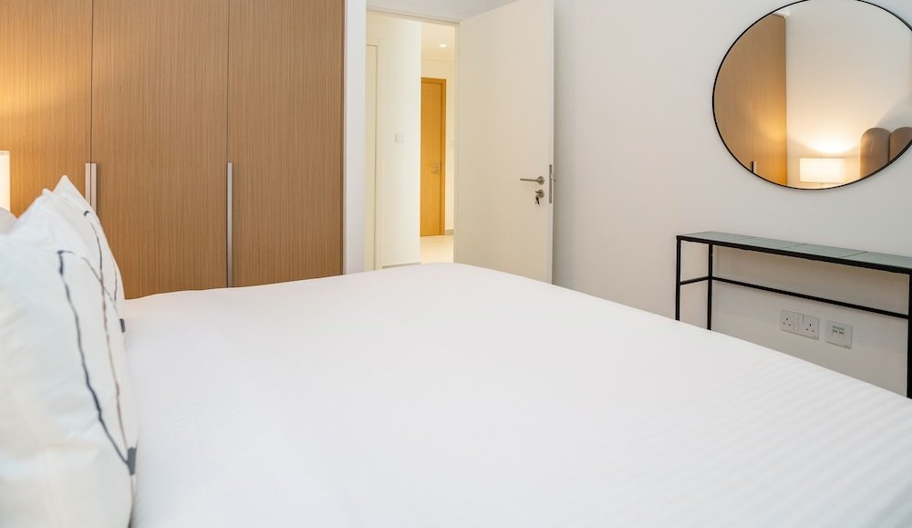 Дубай: HomesGetaway-Lavish2BR in CreekBayshore4