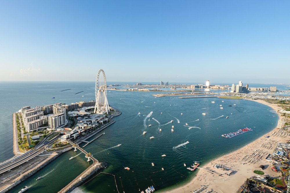 Дубай: Luxury StayCation - Exquisite 2BR with Panoramic Views at Address JBR