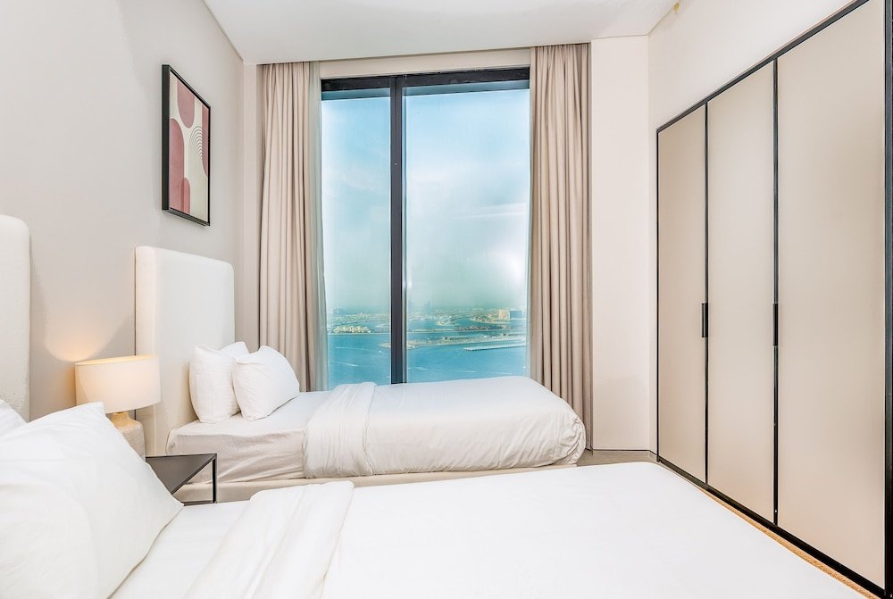Дубай: Luxury StayCation - Exquisite 2BR with Panoramic Views at Address JBR