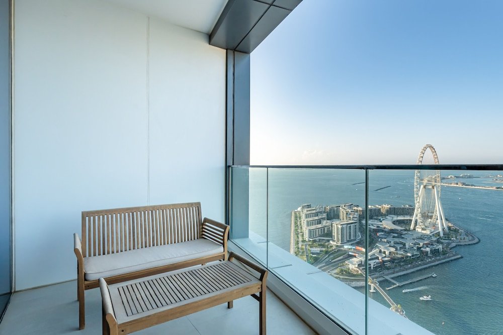 Дубай: Luxury StayCation - Exquisite 2BR with Panoramic Views at Address JBR