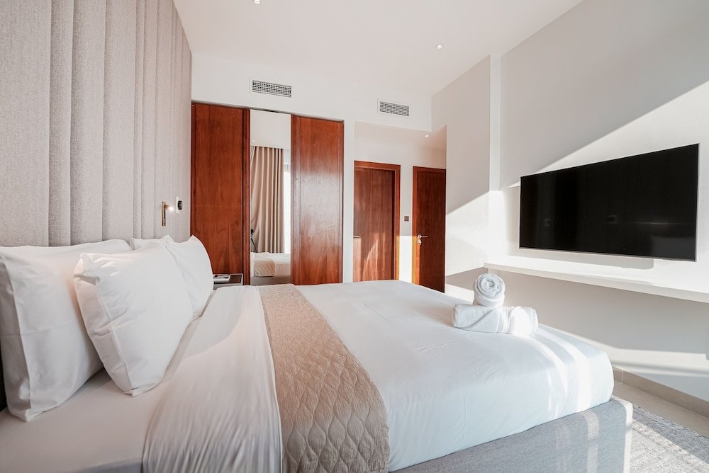 Дубай: Luxe Living - Spacious 2BR - Marina Gate