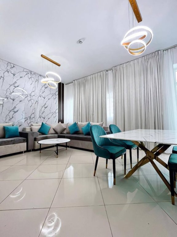 Дубай: Lux High Rise Marina Apartment
