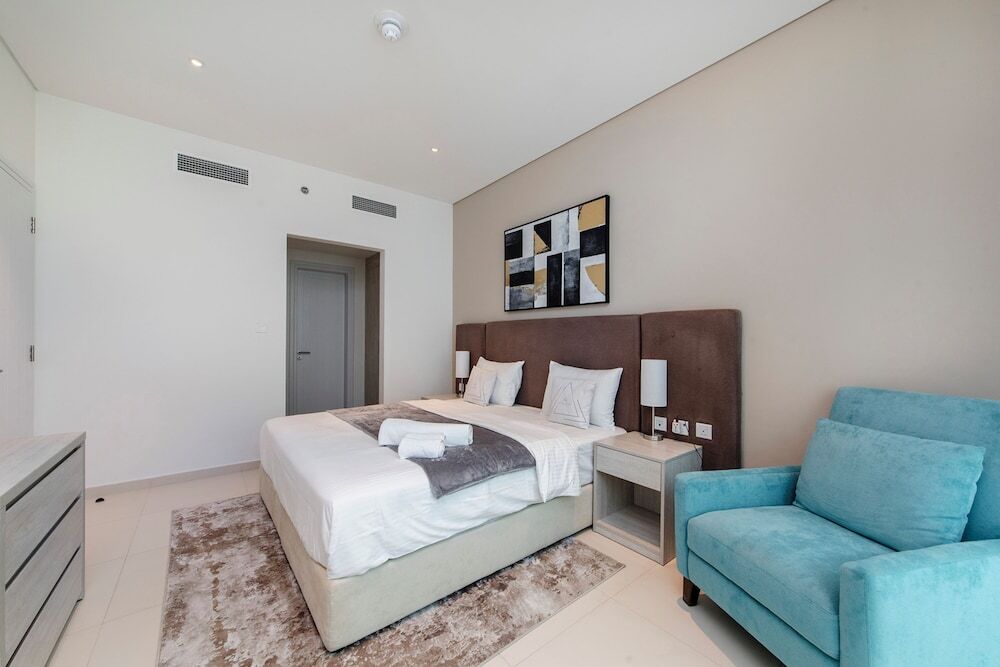 Дубай: New 1BR with beautiful sea view