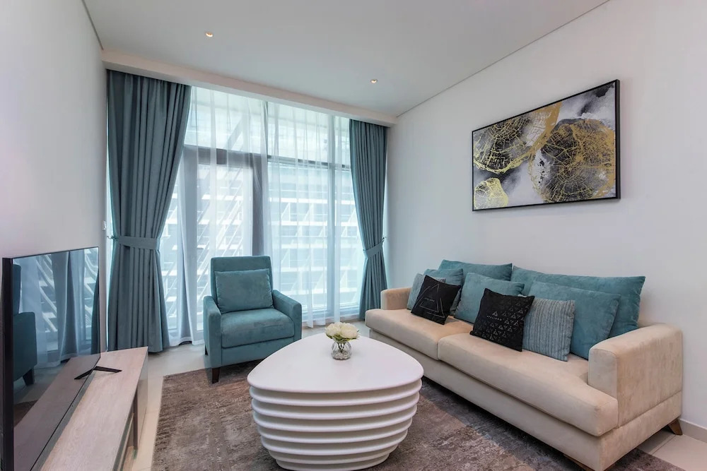 Дубай: New 1BR with beautiful sea view