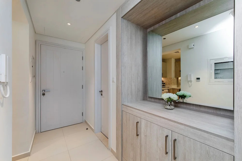 Дубай: New 1BR with beautiful sea view