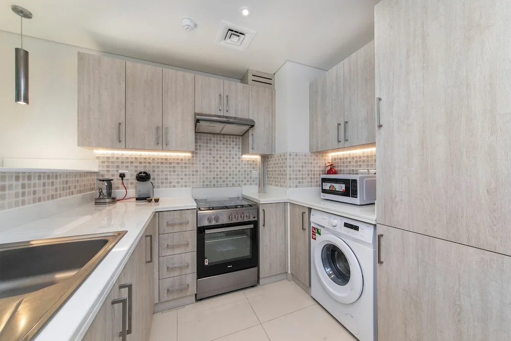 Дубай: New 1BR with beautiful sea view
