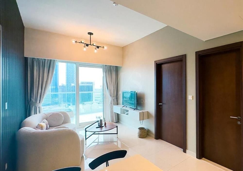 Дубай: Mh- Beautiful 2 Bhk Canal View in Reva Residence Ref 24016