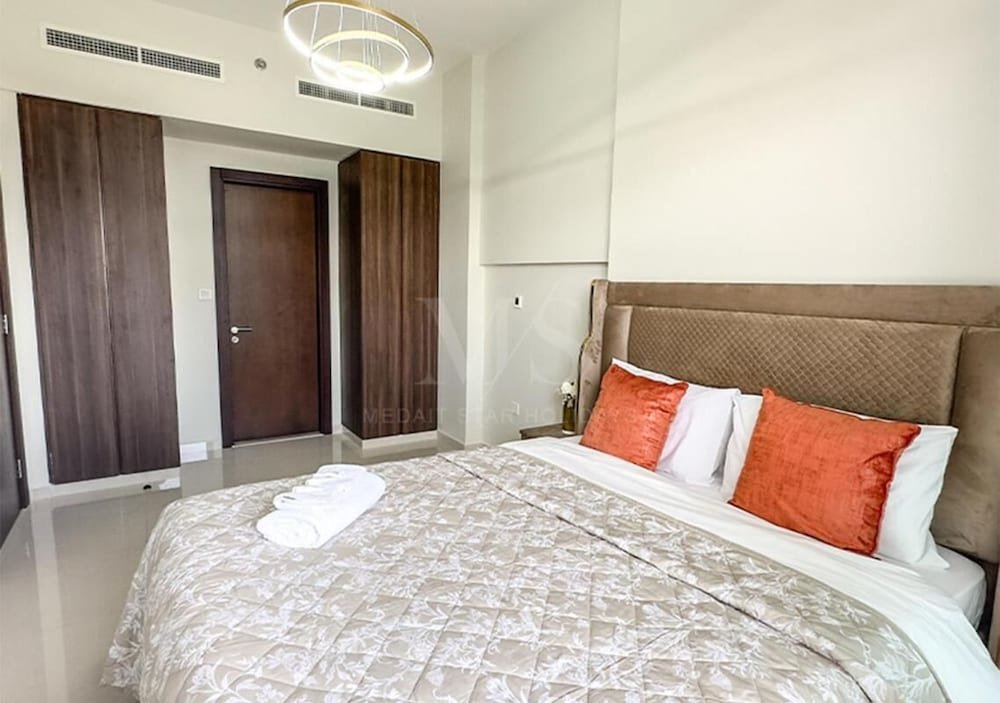 Дубай: Mh- Beautiful 2 Bhk Canal View in Reva Residence Ref 24016