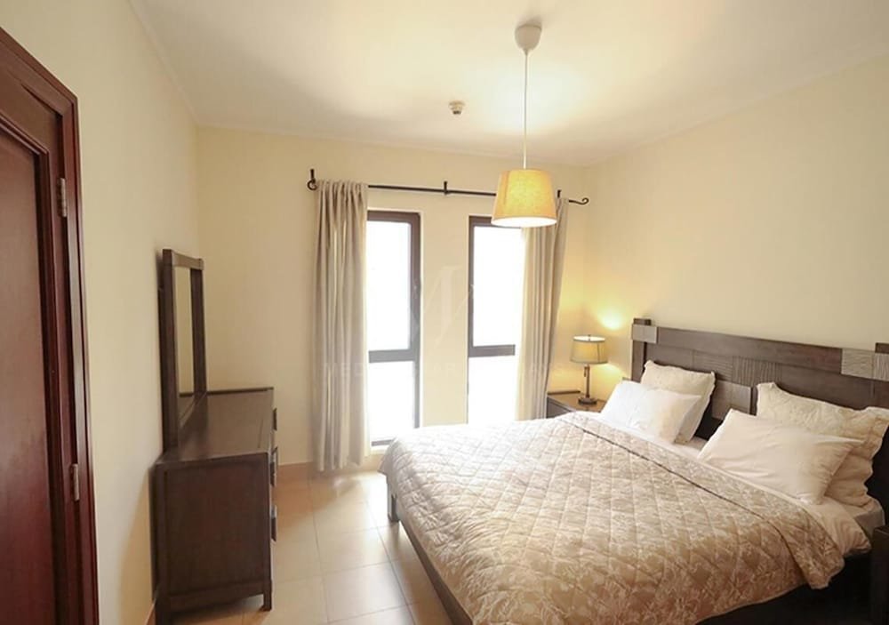 Дубай: Mh- Beautiful One Bed Room in Zanzebeel 2 Ref 2010b