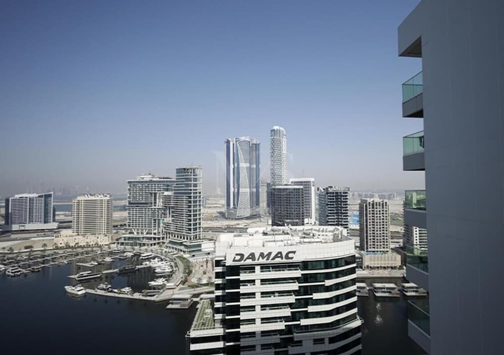 Дубай: Mh-1 Bhk With Stunning Canal View in Reva Residence Ref 26005