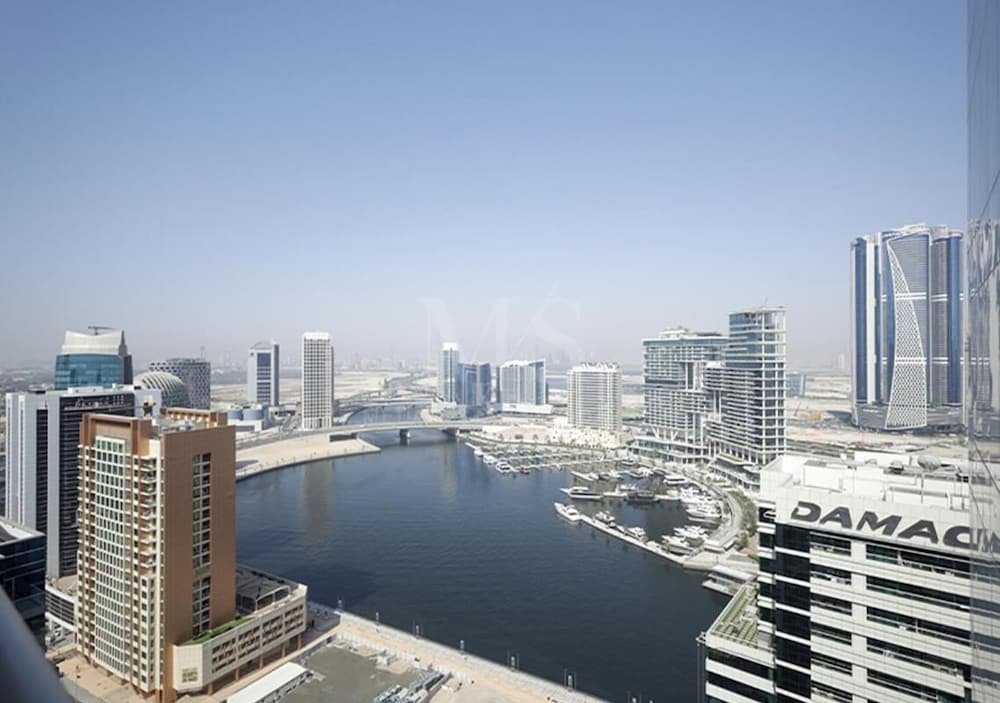 Дубай: Mh-1 Bhk With Serene Canal View in Reva Residence Ref 26009