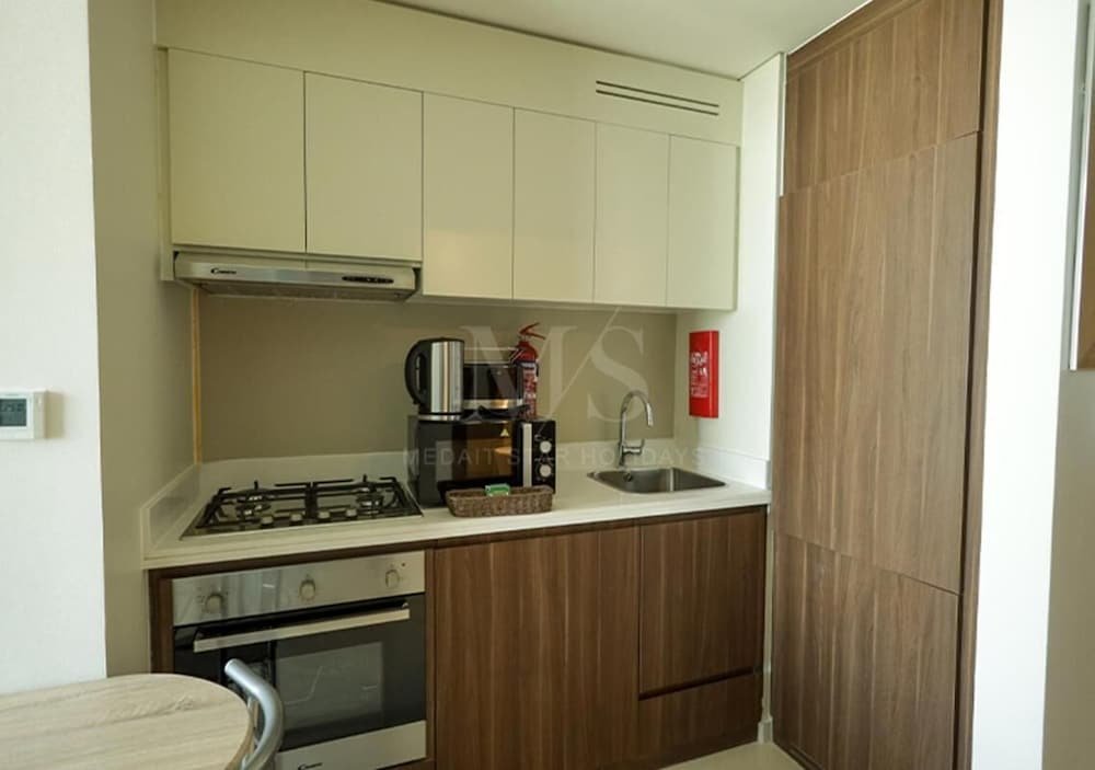 Дубай: Mh-1 Bhk With Serene Canal View in Reva Residence Ref 26009