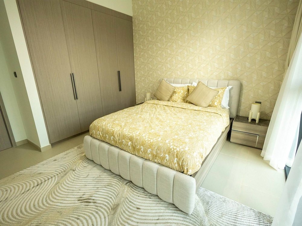 Дубай: Mh - Act One - 1bhk - Ref504