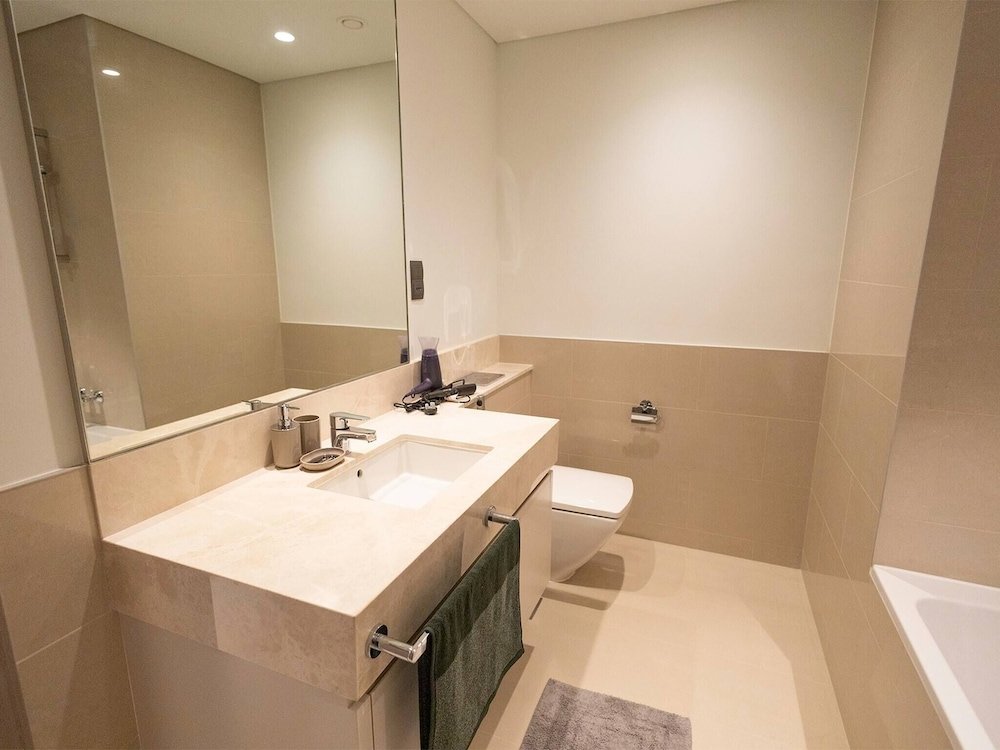 Дубай: Mh - Act One - 1bhk - Ref504