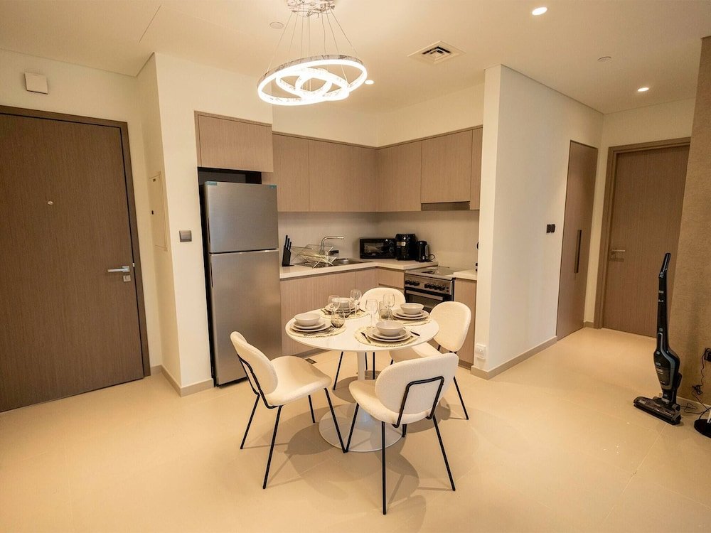 Дубай: Mh - Act One - 1bhk - Ref504