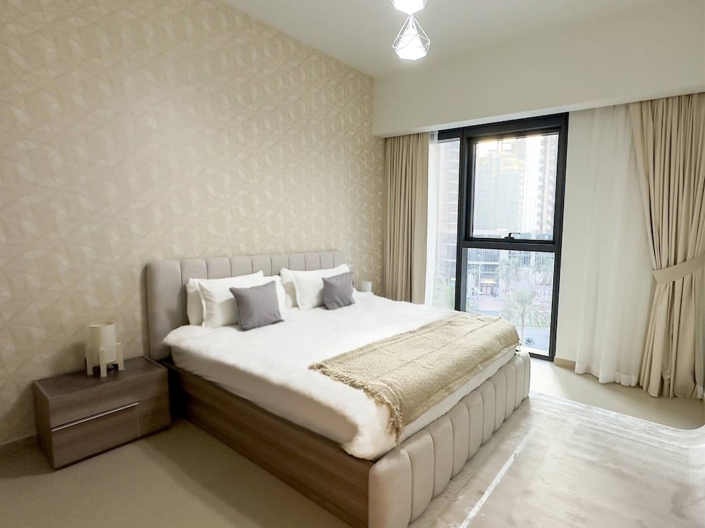 Дубай: Mh - Act One Act Two - 1 Bedroom - Ref502