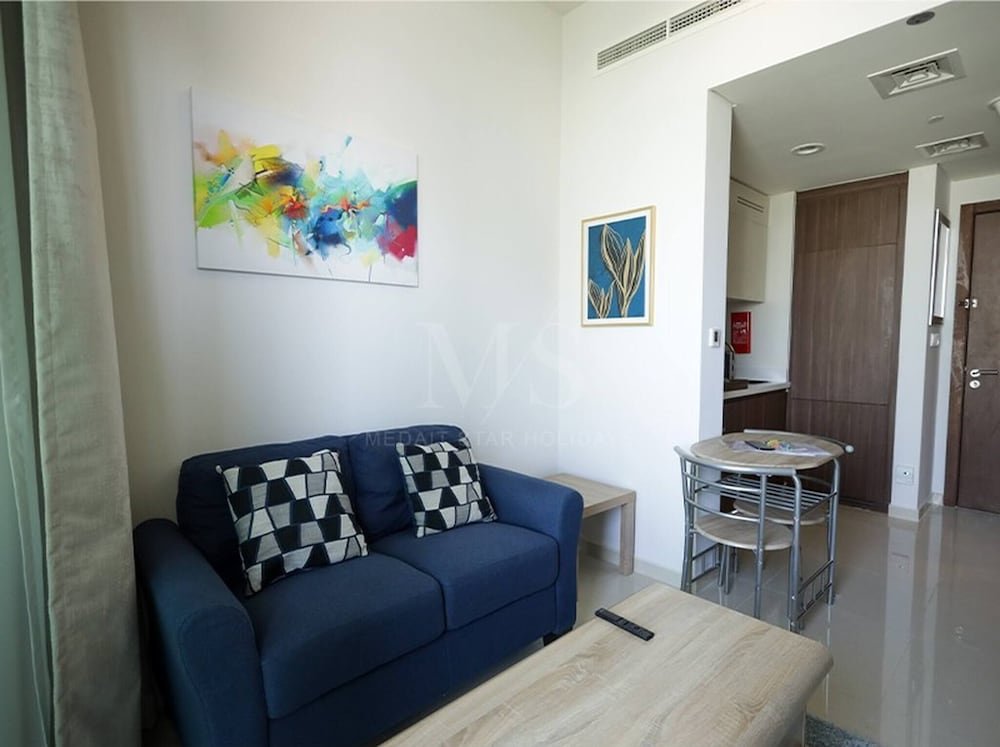 Дубай: Mh - 1 Bhk Canal View- Ref2512