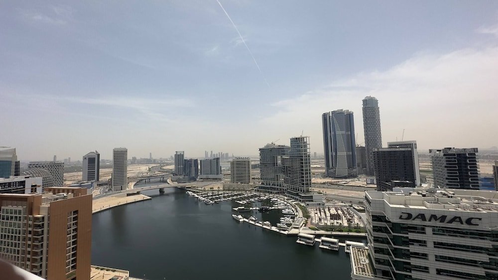 Дубай: Mh - 2 Bhk Canal View Near Dubai Mall - Ref2516