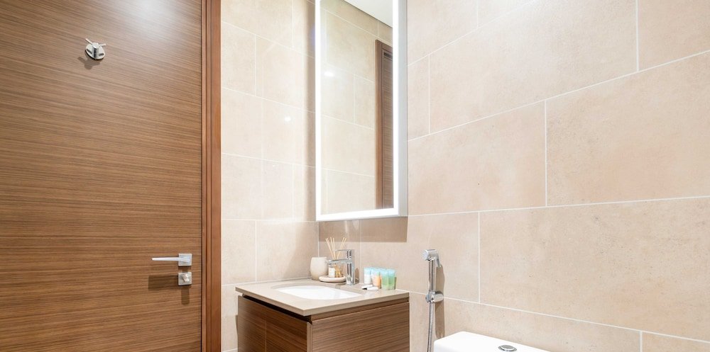 Дубай: LUX  The Executive Sobha Suite 3