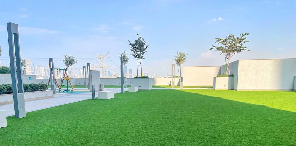 Дубай: LUX  The Executive Sobha Suite 3