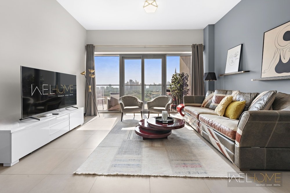 Дубай: WelHome - Greenery Beautiful Apartment Onyx Tower 2