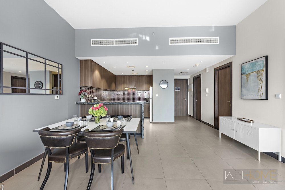 Дубай: WelHome - Greenery Beautiful Apartment Onyx Tower 2