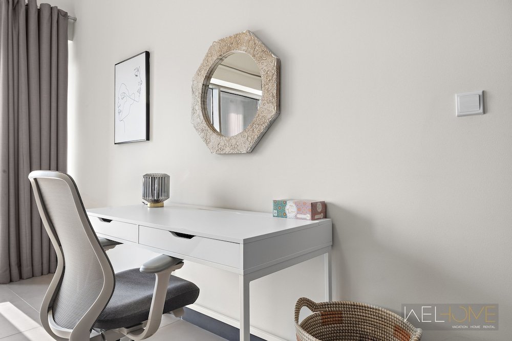 Дубай: WelHome - Greenery Beautiful Apartment Onyx Tower 2