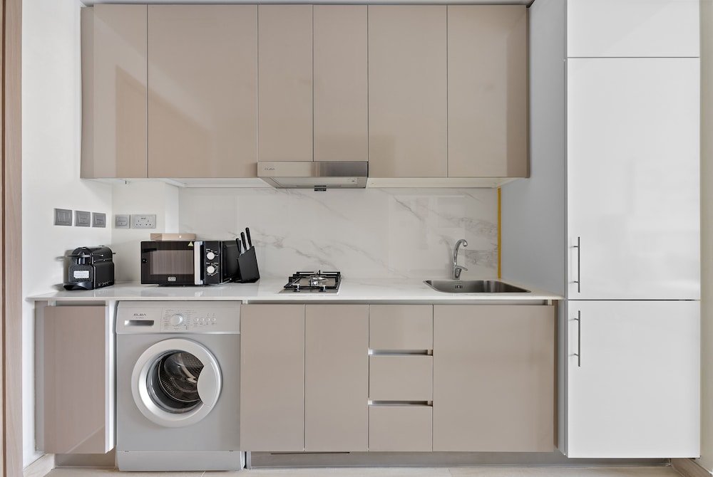 Дубай: WelHome - Your Dubai Getaway: Cozy Studio at Azizi Rivera 4