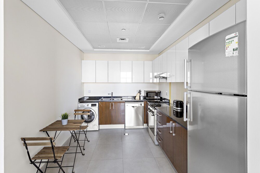 Дубай: WelHome - Breathtaking Partial Sea View 2BR Close to Marina