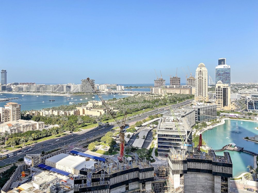 Дубай: WelHome - Breathtaking Partial Sea View 2BR Close to Marina