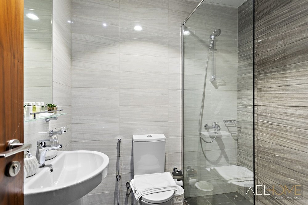 Дубай: WelHome - Exclusive Apartment 5 minutes Walk to Dubai Mall