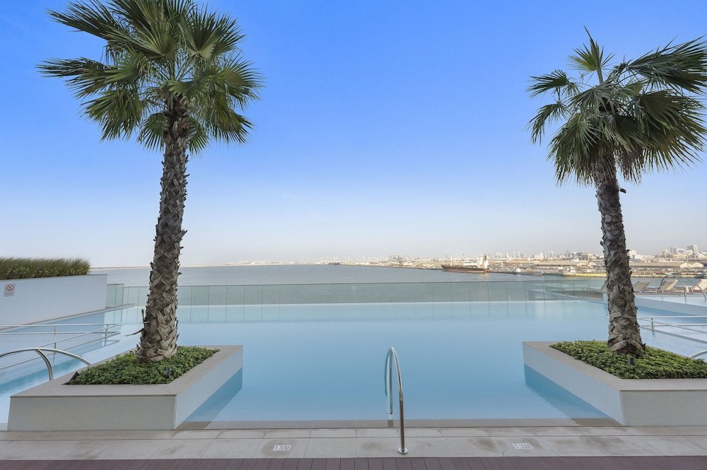 Дубай: WelHome - Seaside Serenity: Spacious 1 BR in Maritime City