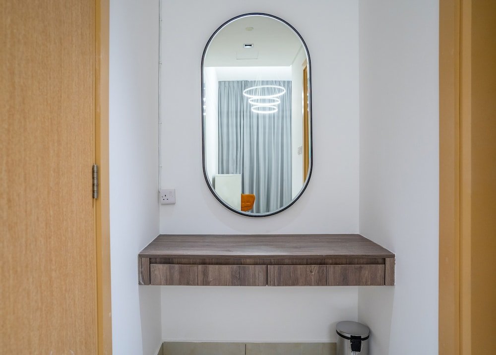 Дубай: Tanin - Modern Spacious 1BR Apartment With 2 Balconies