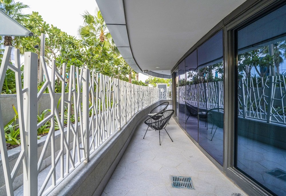 Дубай: Tanin - Luxurious 2BR Apartment in DAMAC Paramount